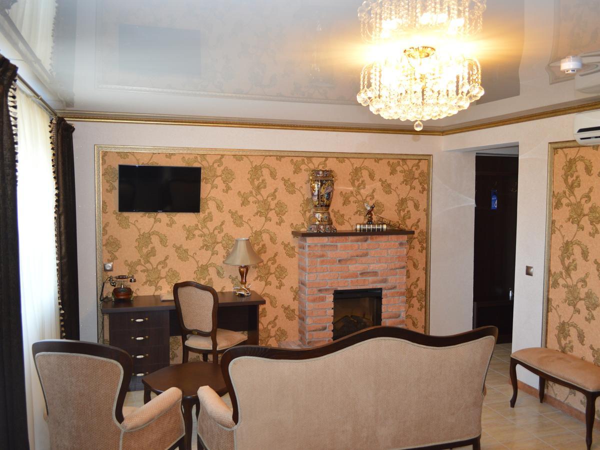 Hotel Vetraz Vitebsk Ngoại thất bức ảnh