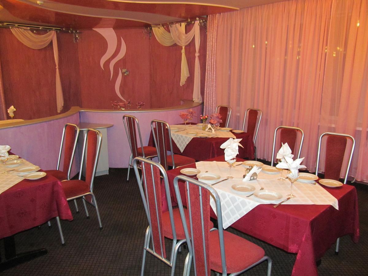 Hotel Vetraz Vitebsk Ngoại thất bức ảnh
