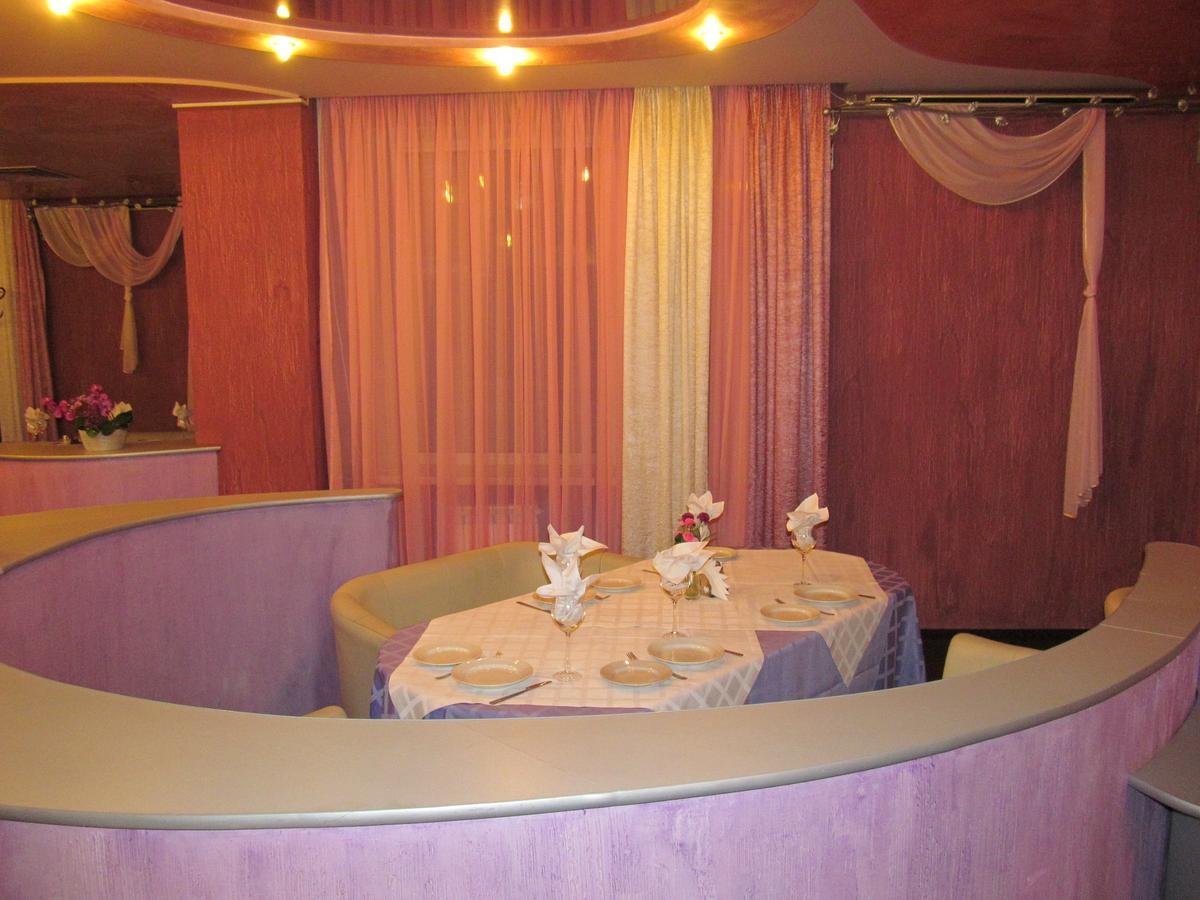 Hotel Vetraz Vitebsk Ngoại thất bức ảnh