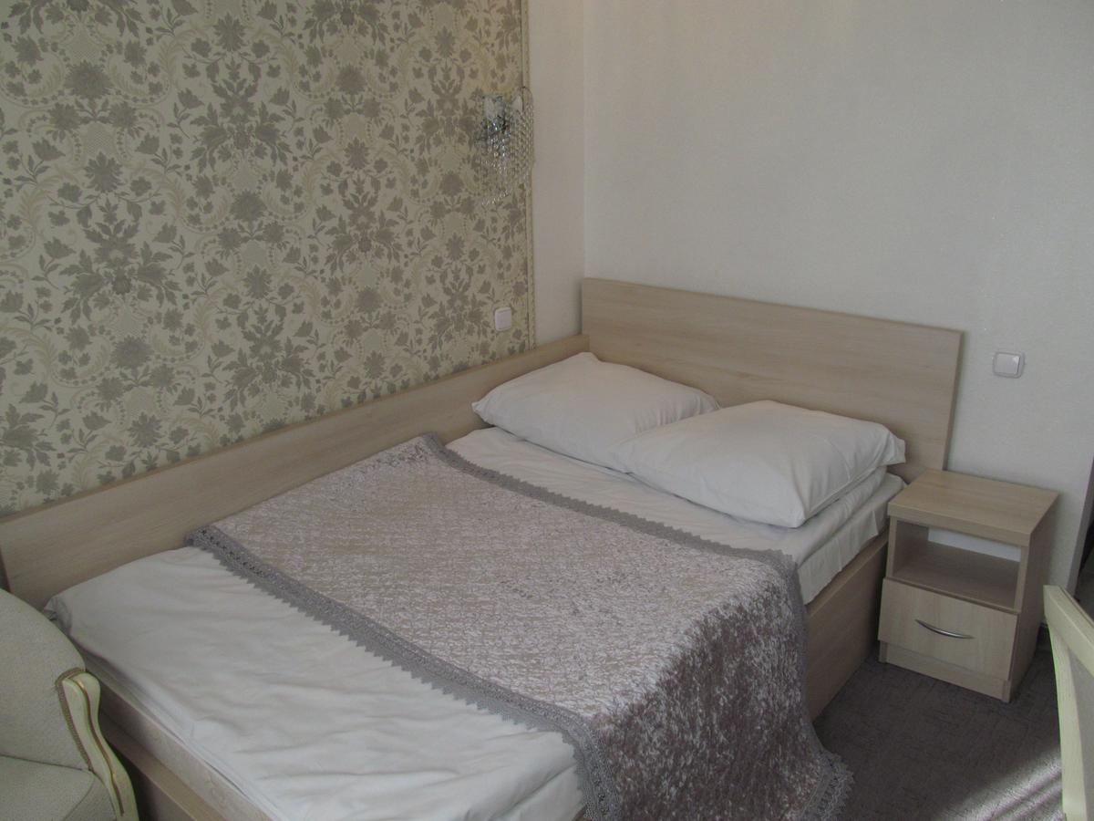 Hotel Vetraz Vitebsk Ngoại thất bức ảnh