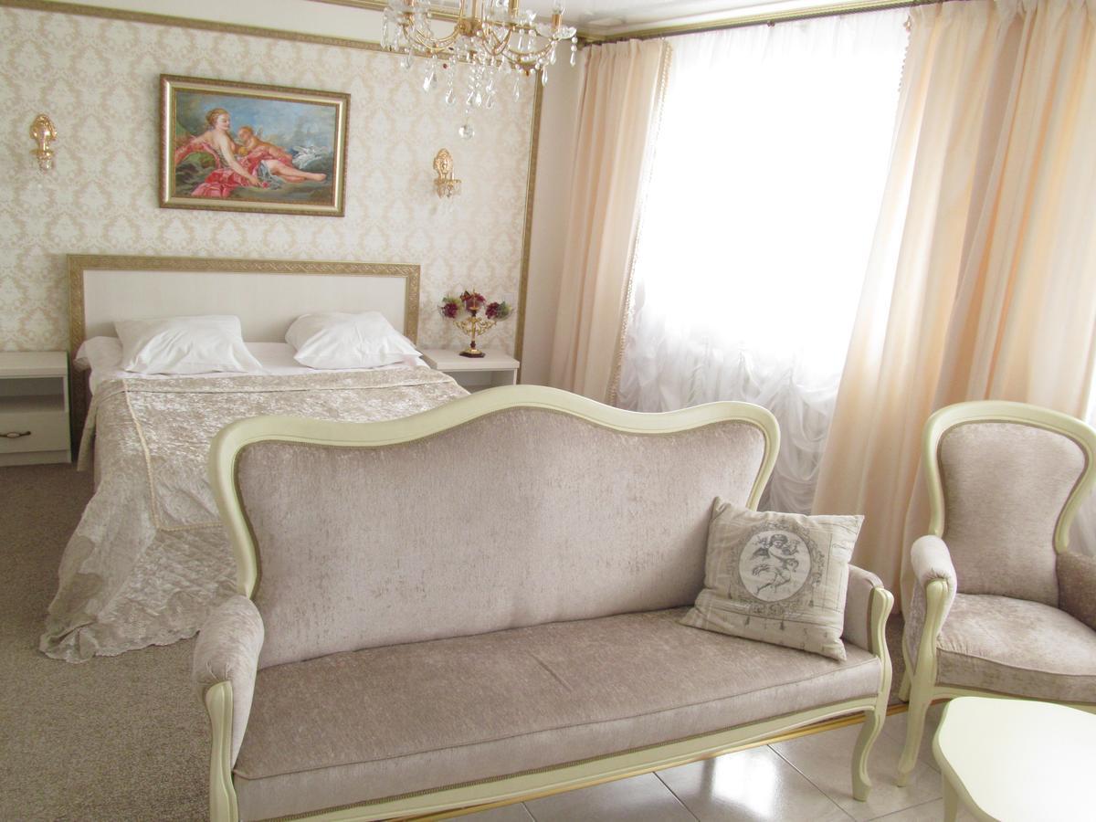 Hotel Vetraz Vitebsk Ngoại thất bức ảnh