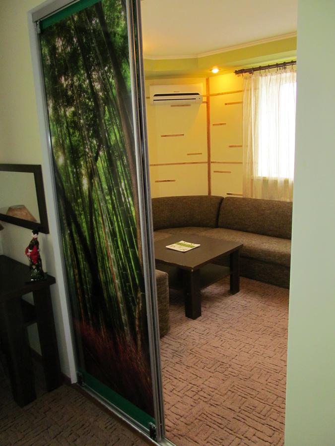 Hotel Vetraz Vitebsk Ngoại thất bức ảnh
