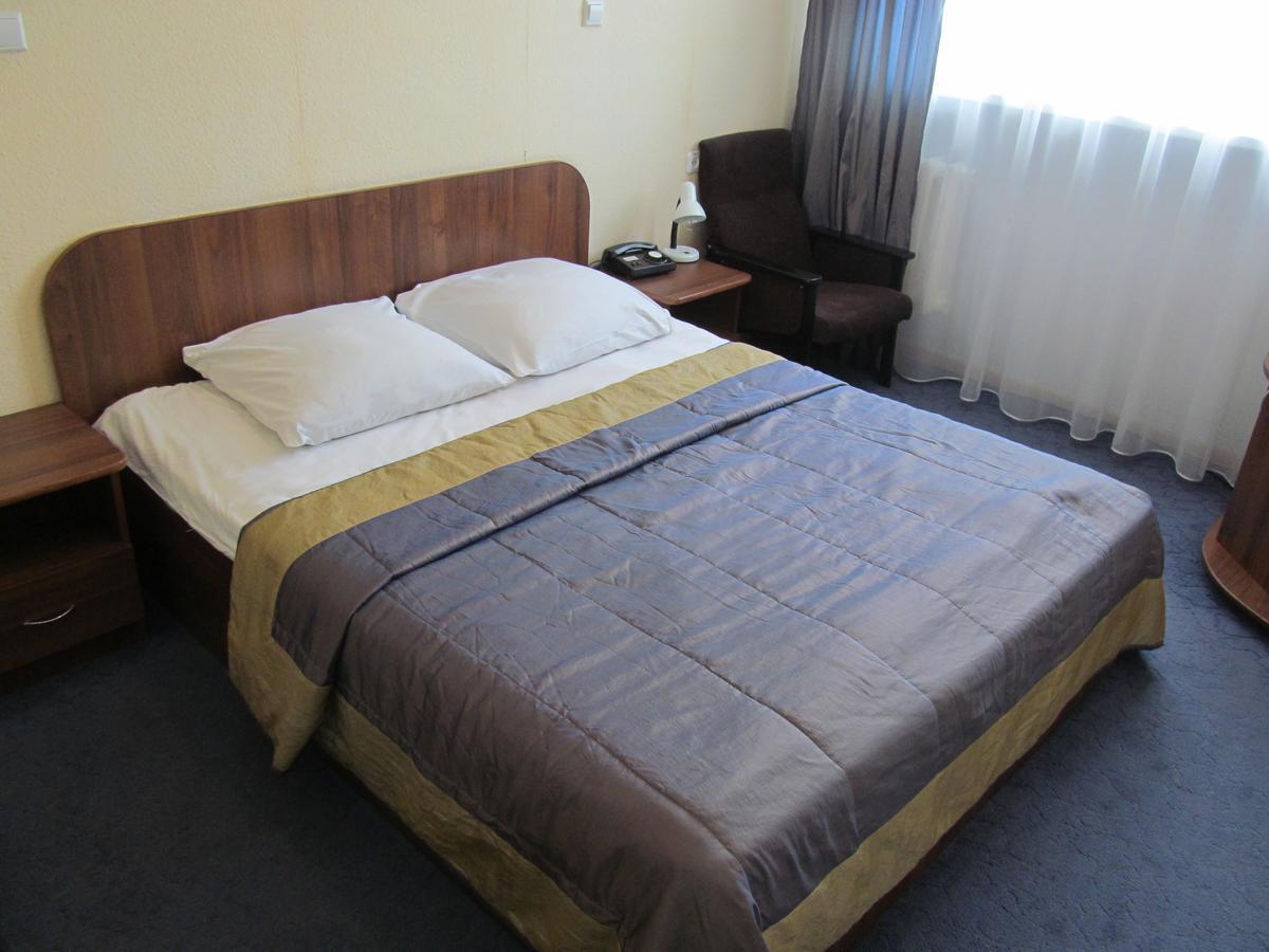 Hotel Vetraz Vitebsk Ngoại thất bức ảnh